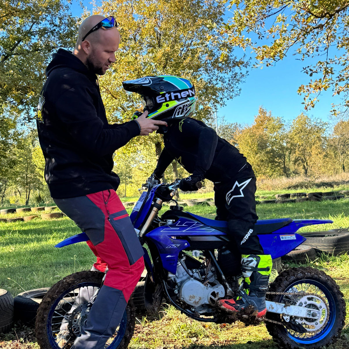 Paket ZAČETNIK - vključen najem + trening - Myteam Moto.Shop